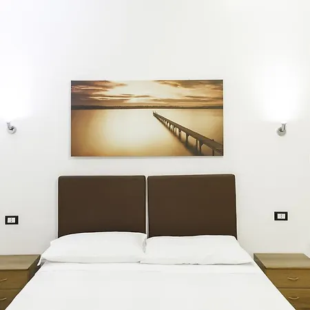 Appartement In Fiera 8 Superior Front Fair