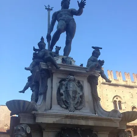 In Fiera 8 Superior Front Fair *