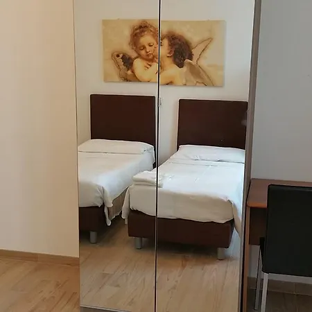 In Fiera 8 Superior Front Fair Bologne