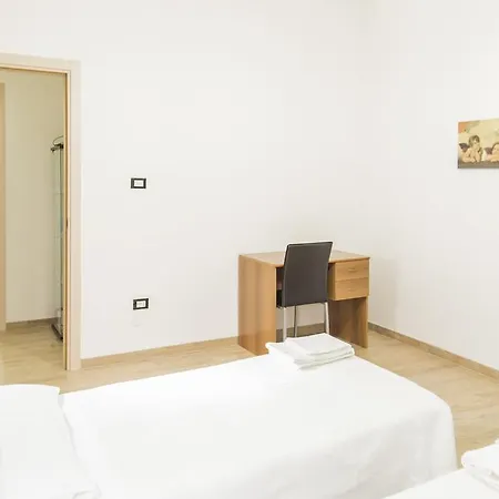 In Fiera 8 Superior Front Fair