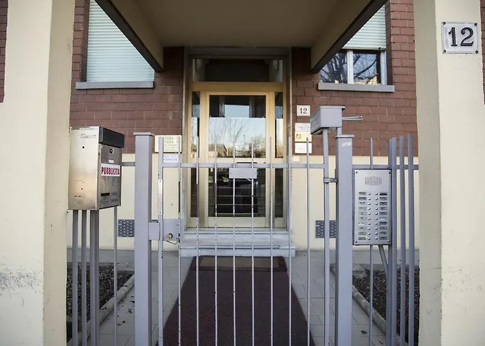 In Fiera 8 Superior Front Fair شقة بولونيا