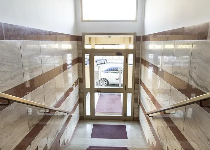 Appartement In Fiera 8 Superior Front Fair