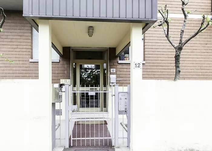 Apartment In Fiera 8 Superior Front Fair