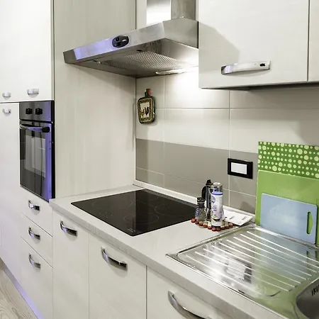 In Fiera 8 Superior Front Fair *