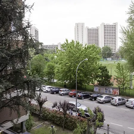 In Fiera 8 Superior Front Fair *