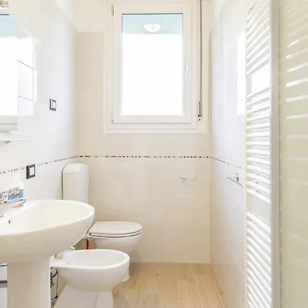 In Fiera 8 Superior Front Fair Daire *