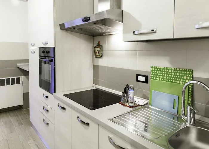 In Fiera 8 Superior Front Fair *